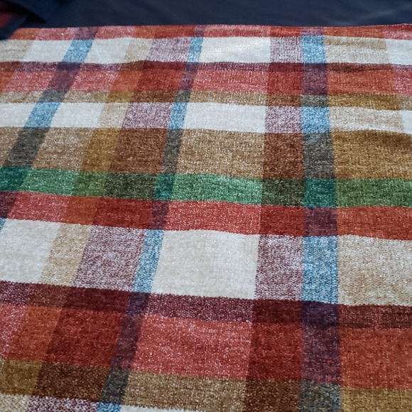 Throw Colorful Blanket. - Picture 3 of 7